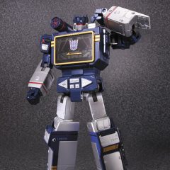 The Transformers Masterpiece MP-13 Soundwave with 5 Cassettes Set